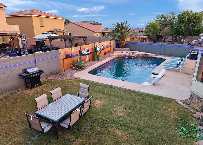 Chill And Relax Luxury Retreat With Pool Game And Steam Holiday home