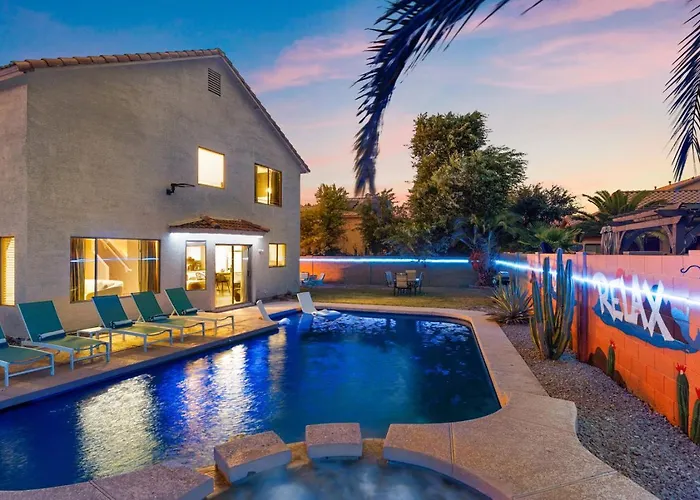 Chill And Relax Luxury Retreat With Pool Game And Steam Holiday home Casa Grande